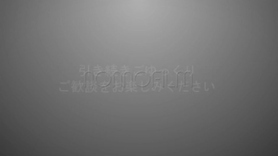 写真を使わずグレーの背景に白い文字だけを表示するタイトルカードと同じデザインで締めくくるエンディングシーン