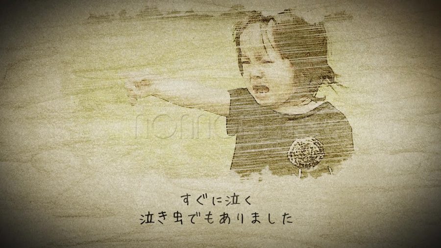 スケッチ画の色味が緑や黄系の色を残したカラースケッチ調になっている場面