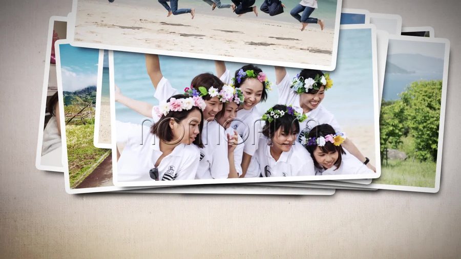写真の枚数がさらに増え6枚前後が様々な角度で重なり合う最も密度の高い場面